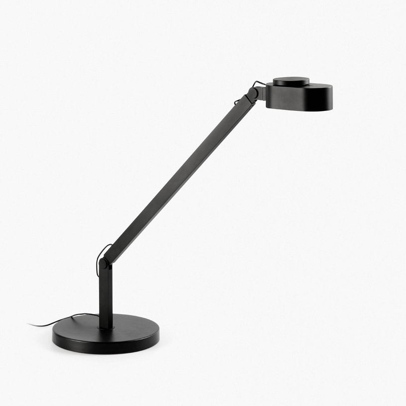 lampe-de-bureau-en-acier-noir-65x86cm-invitante-faro-barcelona-1