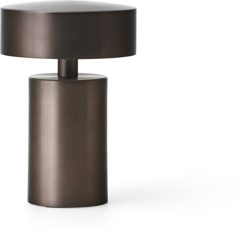 lampe-de-table-portable-en-aluminium-bronze-column-audo-1