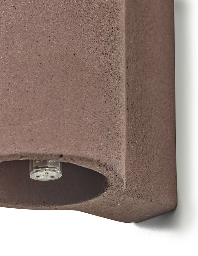 applique-murale-en-beton-rouge-fonce-11-5x8x18-cm-primary-shape-deg3-serax-7