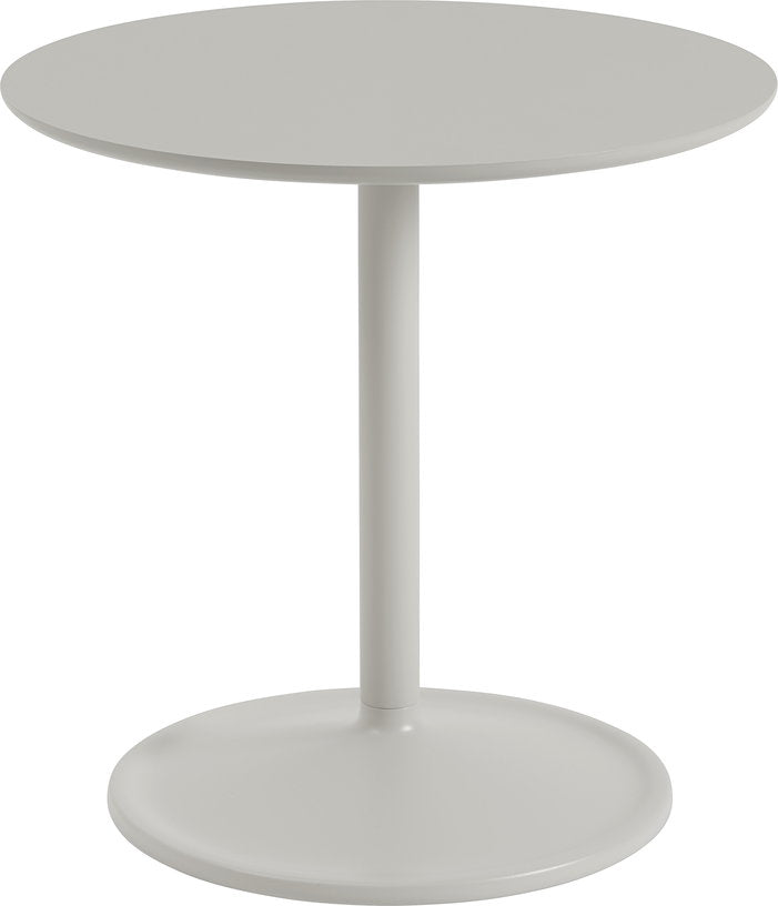 table-d-appoint-en-aluminium-et-linoleum-gris-48x48cm-soft-muuto-1