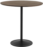 table-a-manger-en-aluminium-et-chene-huile-fonce-95x95cm-soft-muuto-1
