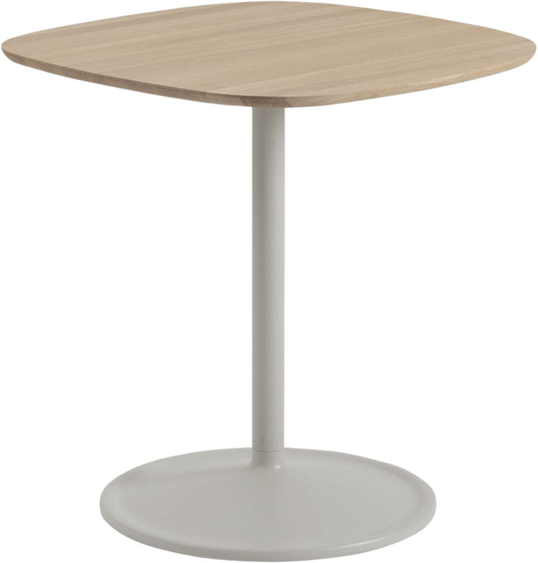 table-a-manger-en-aluminium-et-plateau-en-chene-70x73cm-soft-cafe-muuto-1