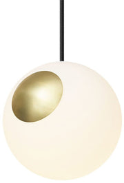 suspension-detail-dore-cable-noir-bright-spot-nordic-tales-1