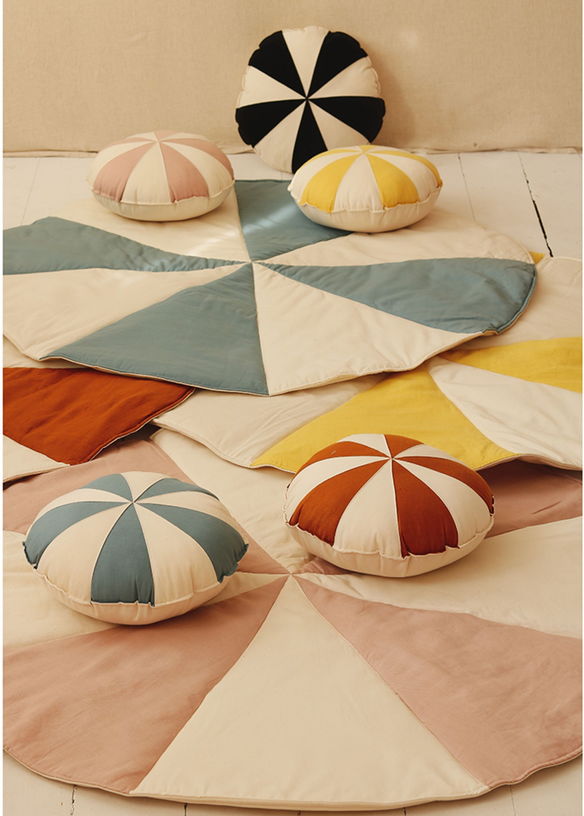 tapis-rond-en-coton-et-lin-patchwork-rose-poudre-moi-mili-2