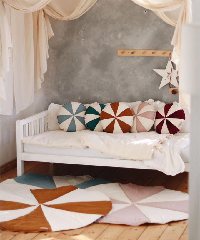 tapis-rond-en-coton-et-lin-patchwork-bleu-cirque-moi-mili-3