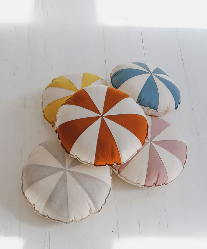coussin-en-coton-et-lin-patchwork-bleu-bonbon-moi-mili-3