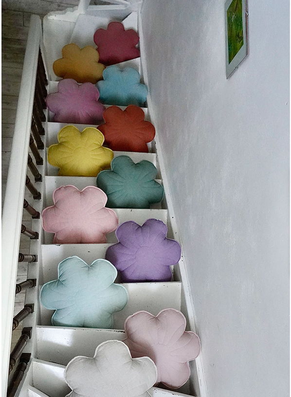 coussin-fleur-en-lin-lys-de-sable-moi-mili-2