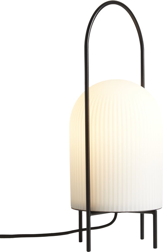 lampe-a-poser-en-verre-opale-et-metal-peint-noir-15x38cm-ghost-woud-4