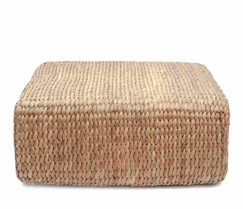 le-pouf-en-jacinthe-d-eau-carre-naturel-m-bazar-bizar-1