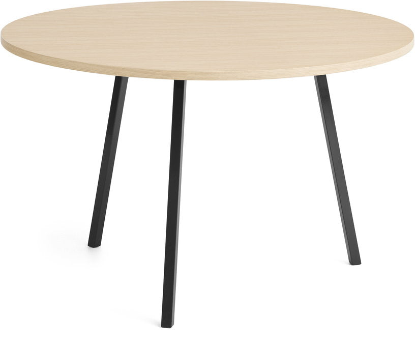 table-ronde-en-chene-et-acier-enduit-noir-120cm-loop-stand-hay-1