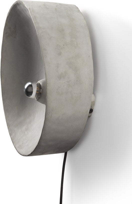 applique-murale-ronde-en-beton-38x34-5cm-chadophe-serax-6
