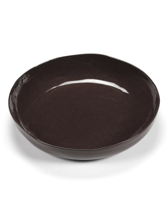 bol-de-service-en-gres-vitre-marron-fonce-31-5cm-la-mere-serax-2
