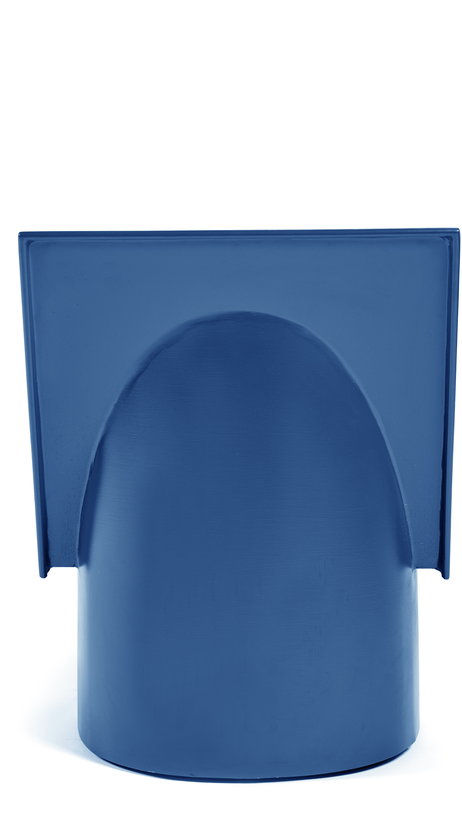 chaise-basse-en-acier-poudre-bleu-70x50cm-valerie-serax-4