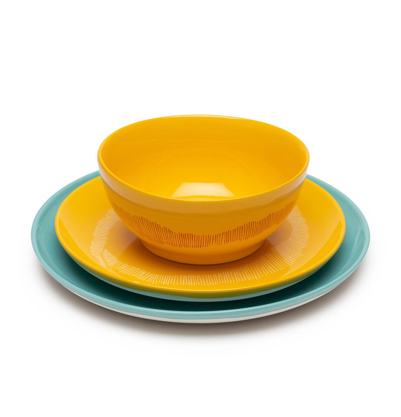 set-de-vaisselle-12-pieces-en-gres-jaune-et-bleu-feast-serax-3