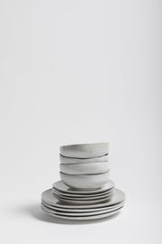 set-de-vaisselle-12-pieces-en-gres-blanc-la-mere-serax-1