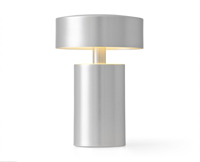 lampe-portable-en-aluminium-brosse-column-audo-1