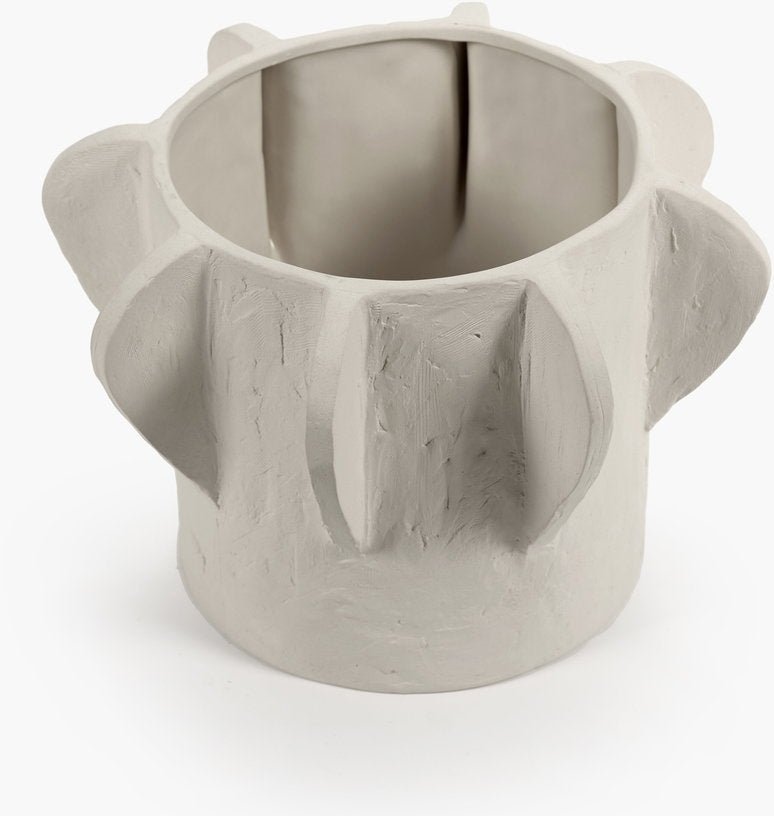 cache-pot-de-fleurs-en-gres-beige-35-5x24cm-02-molly-serax-3
