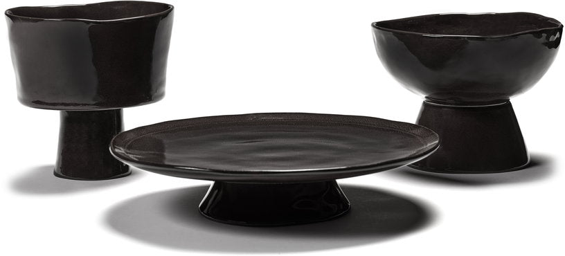 assiette-sur-pied-en-gres-marron-ebene-30-5x6cm-la-mere-serax-4