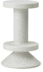 tabouret-de-bar-en-plastique-recycle-blanc-65cm-bit-normann-copenhagen-1