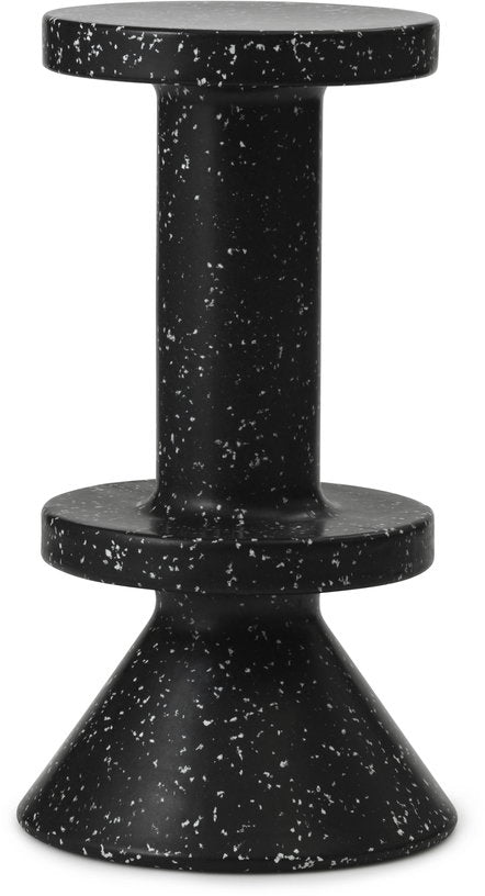 tabouret-de-bar-en-plastique-recycle-noir-75cm-bit-normann-copenhagen-1