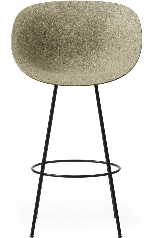 chaise-de-bar-avec-accoudoirs-recyclable-en-herbes-marines-et-acier-noir-65cm-mat-normann-copenhagen-2