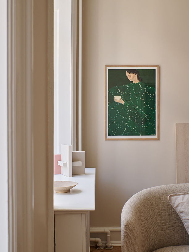 affiche-50x70cm-coffee-alone-at-place-de-clichy-the-poster-club-4