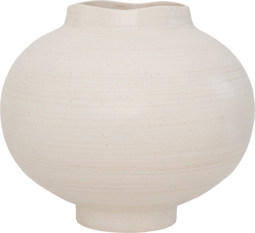 vase-rond-en-faience-creme-camila-urban-nature-culture-1
