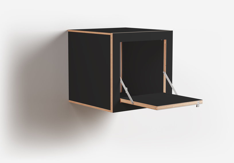 table-de-chevet-murale-en-bouleau-teinte-noir-40x40x40cm-flapps-box-ambivalenz-1
