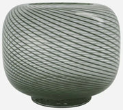 vase-vert-swirl-house-doctor-1