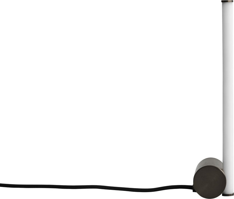 lampe-de-table-en-metal-bronze-et-acrylique-blanc-stick-101-copenhagen-2