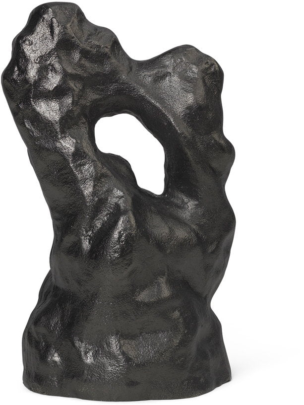 piece-decorative-en-aluminium-moule-recycle-noire-grotte-ferm-living-1