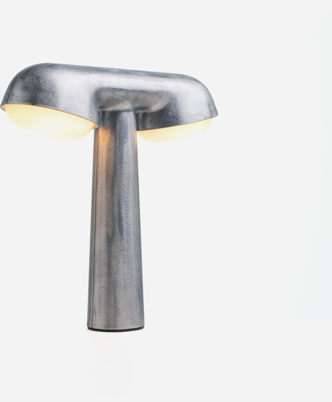 lampe-de-table-en-aluminium-27-5x28-5-cm-moustache-x-sncf-moustache-2