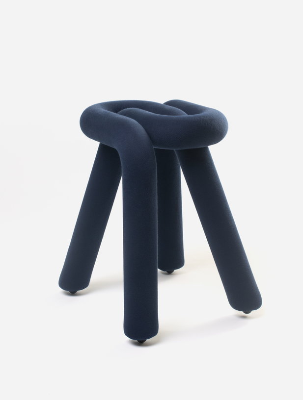 tabouret-bleu-fonce-46-5cm-bold-moustache-1
