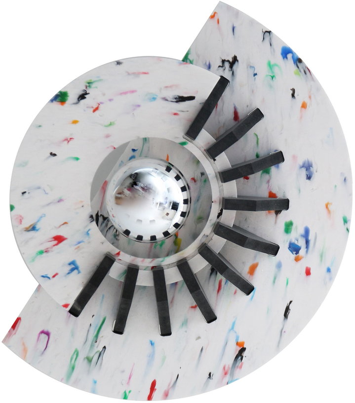 applique-en-plastique-recycle-noir-et-blanc-24cm-moonshadow-rif-3