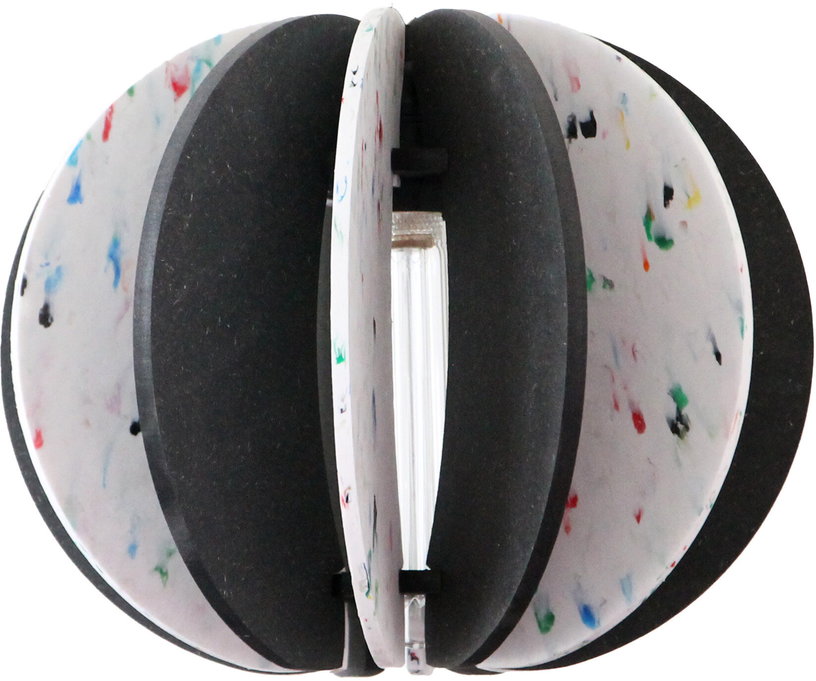 suspension-ronde-en-plastique-recycle-blanc-et-bois-colore-noir-29cm-alpha-zulu-rif-7