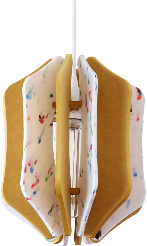 suspension-carree-en-plastique-recycle-blanc-et-bois-colore-jaune-23x29cm-alpha-zulu-rif-2