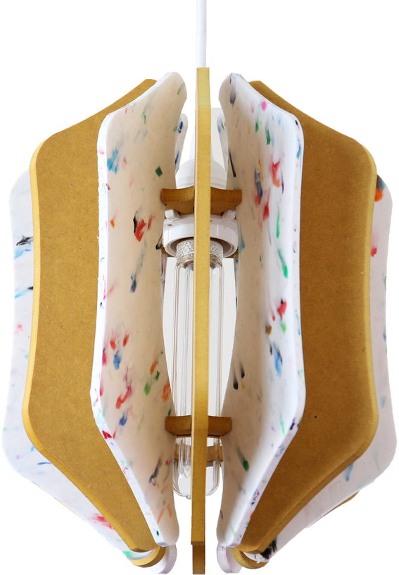 suspension-carree-en-plastique-recycle-blanc-et-bois-colore-jaune-23x29cm-alpha-zulu-rif-5