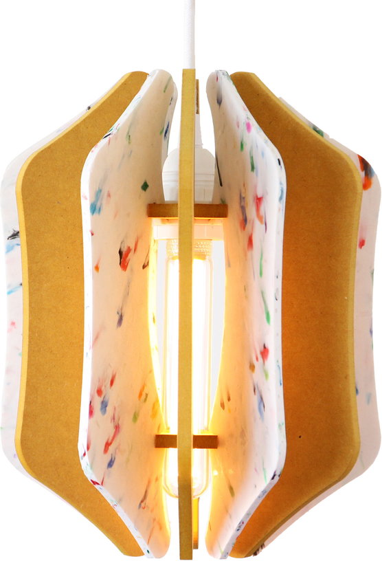 suspension-carree-en-plastique-recycle-blanc-et-bois-colore-jaune-23x29cm-alpha-zulu-rif-8