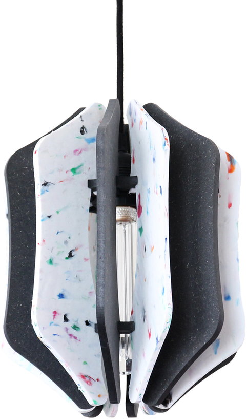suspension-carree-en-plastique-recycle-blanc-et-bois-colore-noir-23x29cm-alpha-zulu-rif-3