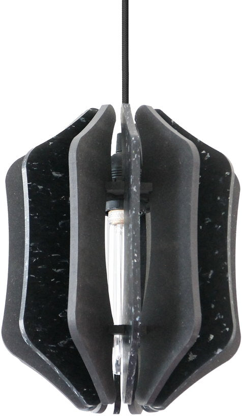 suspension-carree-en-plastique-recycle-noir-et-bois-colore-noir-23x29cm-alpha-zulu-rif-3