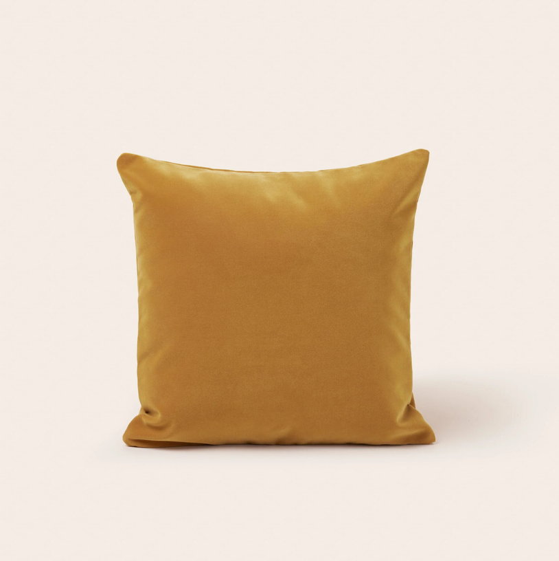 housse-de-coussin-en-velours-mat-ocre-40x40cm-matia-madura-1