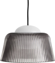 suspension-en-verre-gris-fume-24-5x12-3cm-brim-hay-1