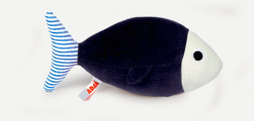 peluche-poisson-bleu-marine-et-imprime-raye-elliot-adada-1