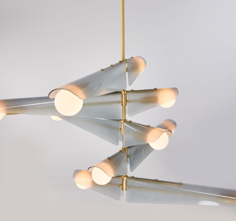 lustre-a-5-niveaux-en-laiton-et-verre-gris-aube-sycamore-tala-6