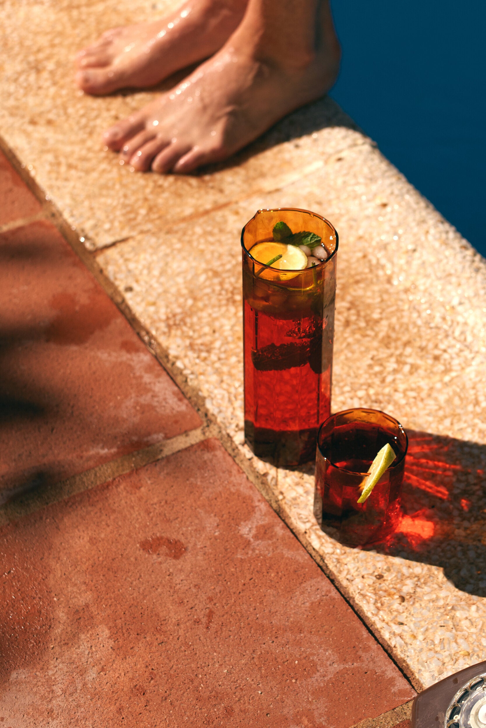 Carafe Sunlit Amber - HKLIVING — 355754.jpg