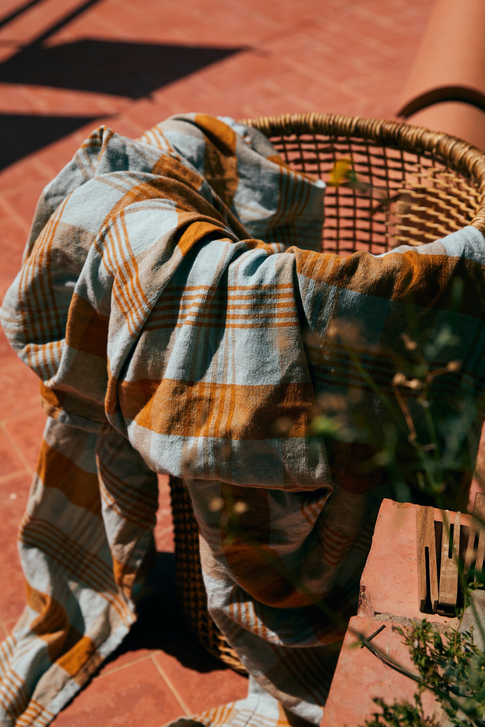 Nappe à carreaux Vida Amber/Blue (180X180Cm) - - HKLIVING — 355840.jpg