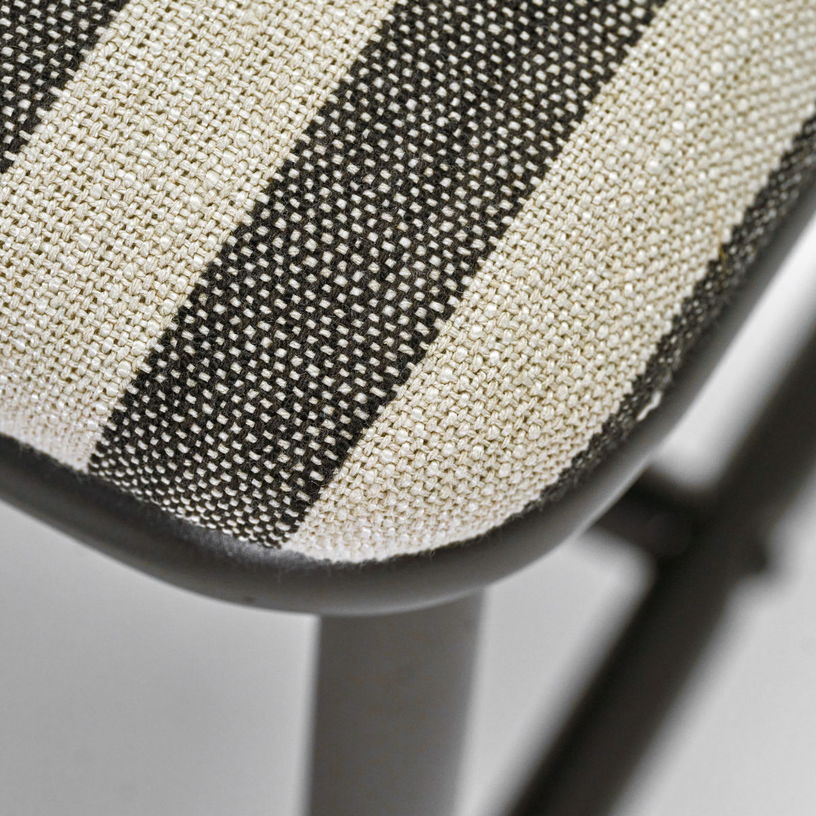 banc-hdtoda-noir-blanc-casse-house-doctor-2