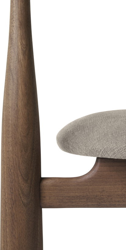 chaise-avec-accoudoirs-en-noyer-et-linara-342-bukowski-new-works-6