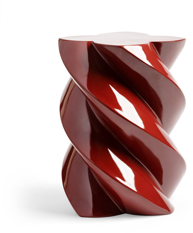 table-d-appoint-en-fibre-de-verre-bordaux-29x39-5cm-guimauve-klevering-1