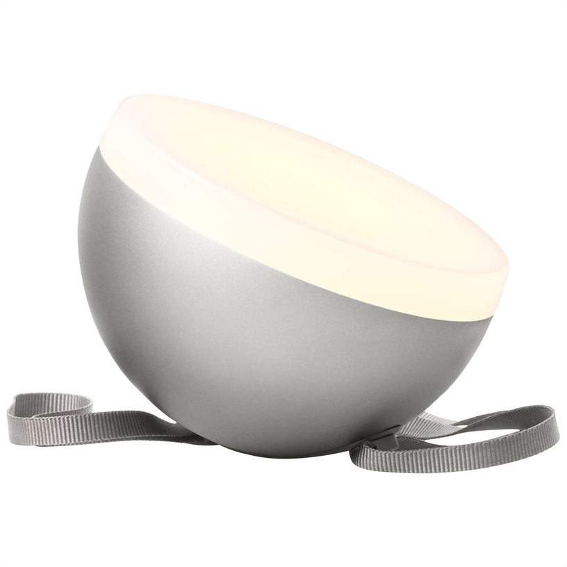 lampe-portable-en-aluminium-gris-sphere-adventure-new-works-1